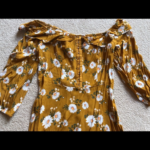 Forever 21 Golden Yellow Floral Off Shoulder Dress - Picture 5 of 10